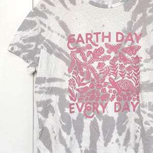 Upcycled Gray Tie-Dye Earth Day Every Day T-Shirt - Women’s Size Medium